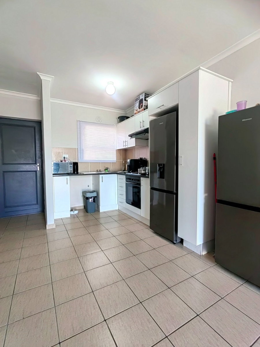 2 Bedroom Property for Sale in Parklands Western Cape